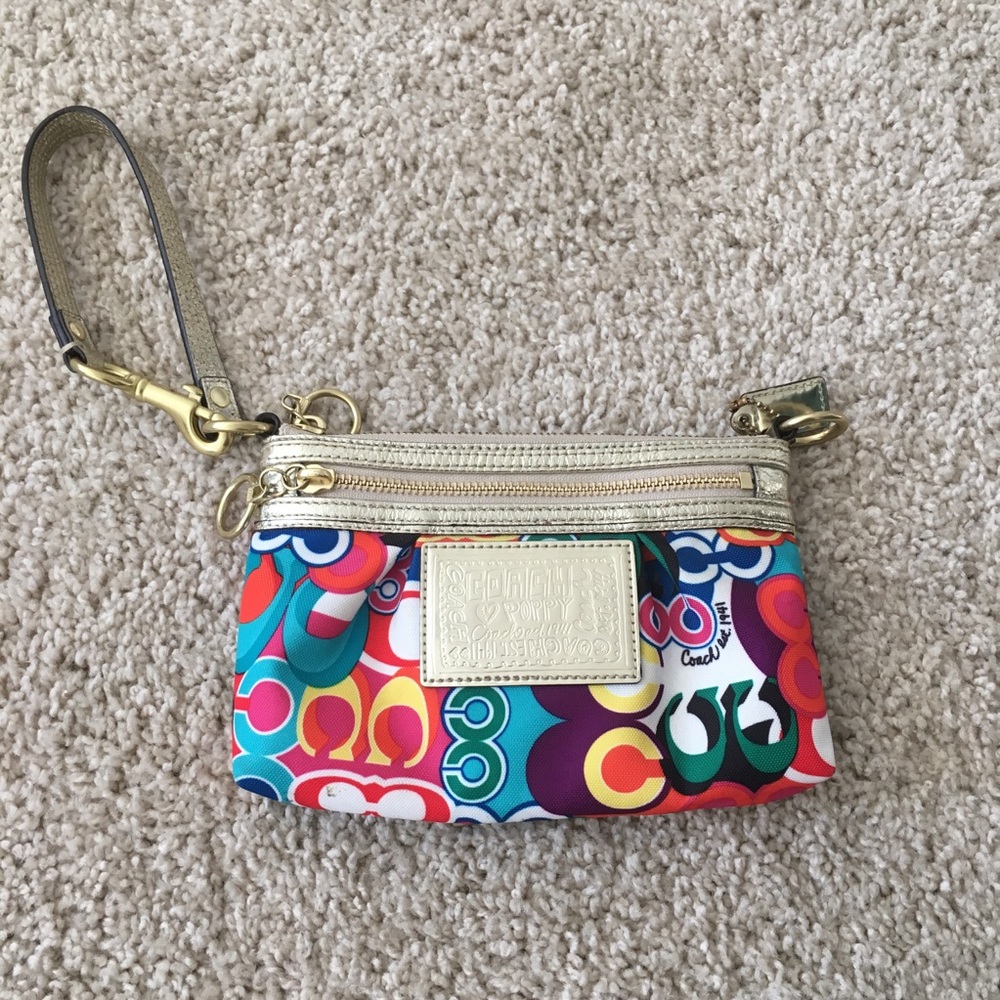 Coach Poppy Wristlet